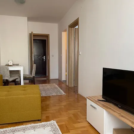 Lägenhet Sedmi Juli Ni